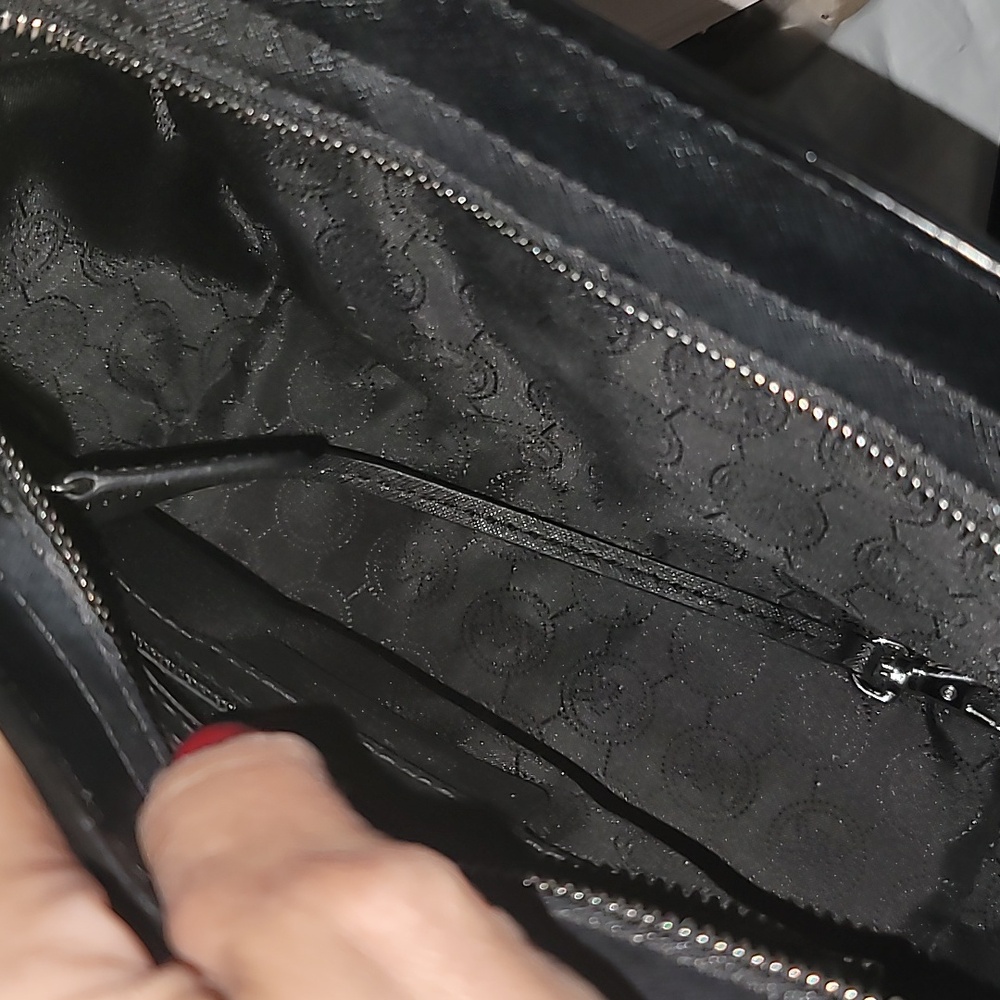 Michael Kors Crossbody - Picture 9 of 9